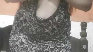 I'm a hot little slut wanting to play nice until I cum