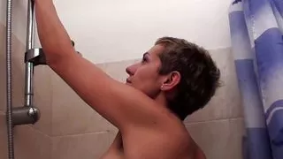 A Hot Shower for the Hot Giada