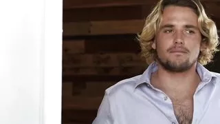 Mona Gifts The Neighbor With Squirting