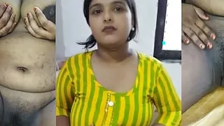 Indian Hot Girl Pussy Finger Sofia Ne Apne Boobs Dabaya Aur Choot Ko Sahlaya Sexy Video Viral Mms