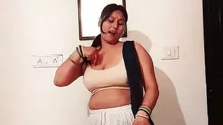 Puja ki jawani