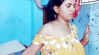 Stepsister showing her nipples big tits big ass amateur homemade doggy style mom