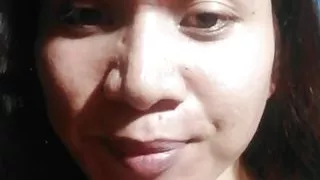 Naara nag jakol napud ang reyna og nag inusara nalang sa loob