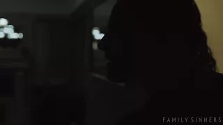 Netzluder im Halbdunklel gefickt