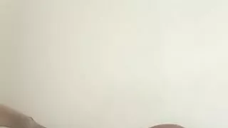 College Lacher in Body Show Performance