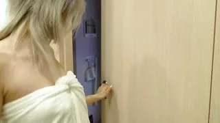 Masturbation in the Bathroom - Wet Pussy
