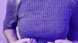 We start this Sunday with the best of worship.