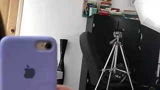 Good morning, I'll be the elf girl... Would you like to see the elf girl eat a cock?