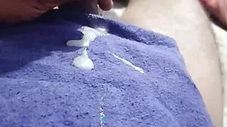 Self Masturbating Huge Cumshot