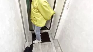 The food delivery courier girl forgot to bring the rolls and therefore offered me doggystyle sex