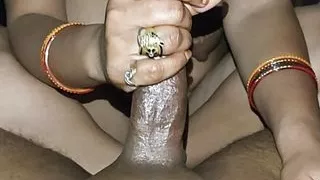 Indian wife first messaged then took cock inside her