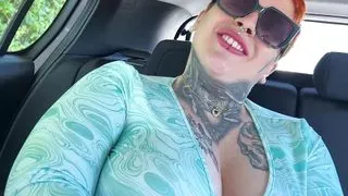 Redhead BBW Lola Silvestre proves her love for dicks at her FIRST SCENE