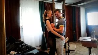 Photo shoot turned out differently than expected - BDSM dominatrix grabs the photographer - BTS