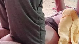 Dekho yah meri bhabhi hai itna gora tang hai