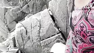 Spring 2024 Kitty on the Shorepath