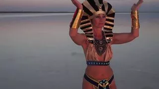 Walk seminaked by Elton-saltlake in Egypt dress-style