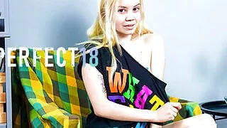 Rebecca Nikson Slowly Sliding her Fingers in for Perfect18