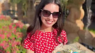 I Read Poems and Gave Flowers - and Youre a Beauty, Lets Suck Me off!!