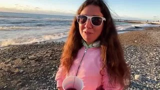 Picked up a Girl on the Beach and Invited Me to Have Sex in the Shower