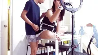 Behind the Scenes of Taking Photos of Sexy Maid Outfits