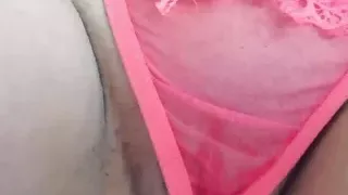 Sri Lankan beauty showing her pussy