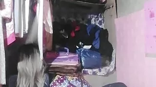 Naa napud ko ang reyna ng kalaswaan diri lang intawon ko sa sulod sa kwarto