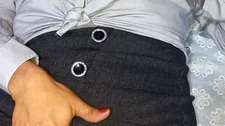 REAL!! A schoolgirl doesn&#039;t want to study and decides to masturbate.