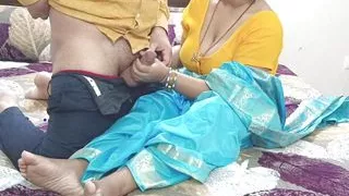 Desi Amma ki Saree utar kar nangha kiya aur zabardast choda