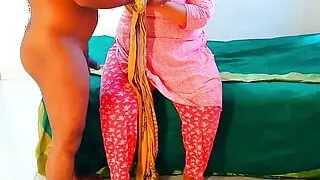 Kamuk  ne Apni Satuli ko hat bandhkar chudai jabardast - Stepmom fuck stepson with his hands tied