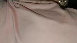 Quicky muna kahit may tao sa labas.