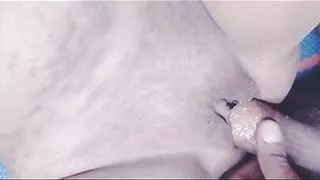 Virgin gf ki seal todi pehli baar