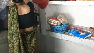 Sister-in-law was opening the suitcase after coming from her maternal home and the brother-in-law grabbed it and gave it