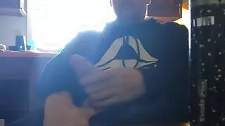 Me alone again but I'm in a kitchen.