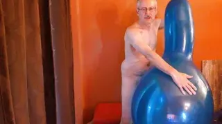 111) Polishing W28 Longneck Balloon & TT24 Pop! Kinky Daddy!