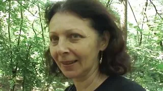 I fuck the wet hairy pussy of this sexy hot granny with