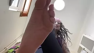 I Am Your Giant Mistress