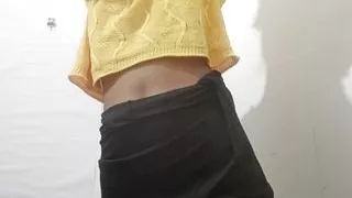 Desi indian girl shows body and her Fresh virgine pussy