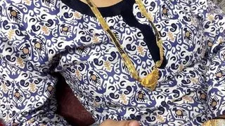 My house wife boobs maine daba daba kar motey aur naram kardiya hot sexy indian video boobs milk