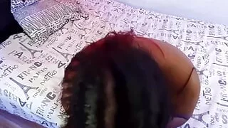 Hot Girlfriend Spreads Her Beautiful Legs and Fucks Hard While Giving Pleasure