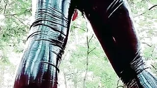 Slutboyben CAM4 Sexy Latex Femboy Brainfucked Exposed Am Stern Berlin