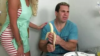 Horny Tranny Leticia Menezes Fills Her Mouth with Two Cocks