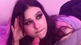 Cumslut really want to get cummed on
