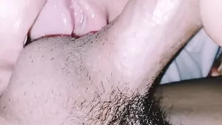 Di kinaya ni sir ang chupa at sipsip betlog ko at ipinasok na nga niya!