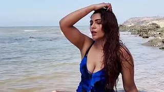 Stepdad accidentally mistakens stepdaughter as wife, leaving her creampied.