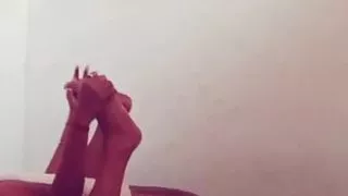 Clear Hindi video in hotel room