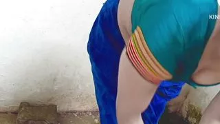 Seeing Mama's girl taking bath, Launda stood up Full Hot Bathroom Bathing Stepsister and Stepwriter