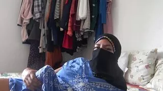 arabic egyptian shemale with big dick wants to have anal sex