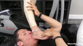 Working Her Arches - Taworship