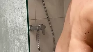 Do You Want to Peek at a Porn Actress Taking a Shower?