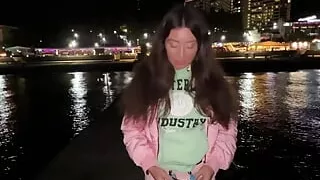 Public Pickup - a Daring Guy Persuaded a Girl to Have Sex